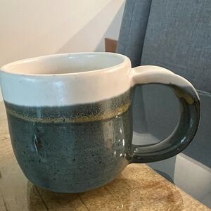 Chic pottery stoneware Mug with Cream and Dark Green Finish
